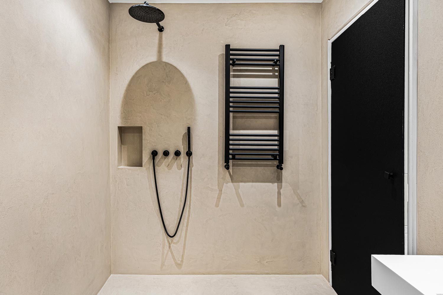 Simone Sarta, real estate photographer in London