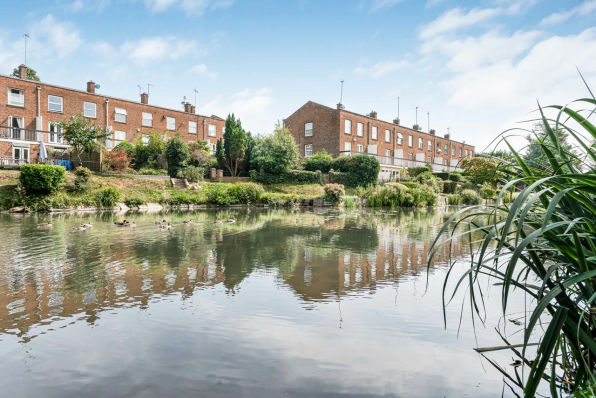 Simone Sarta, real estate photographer in London